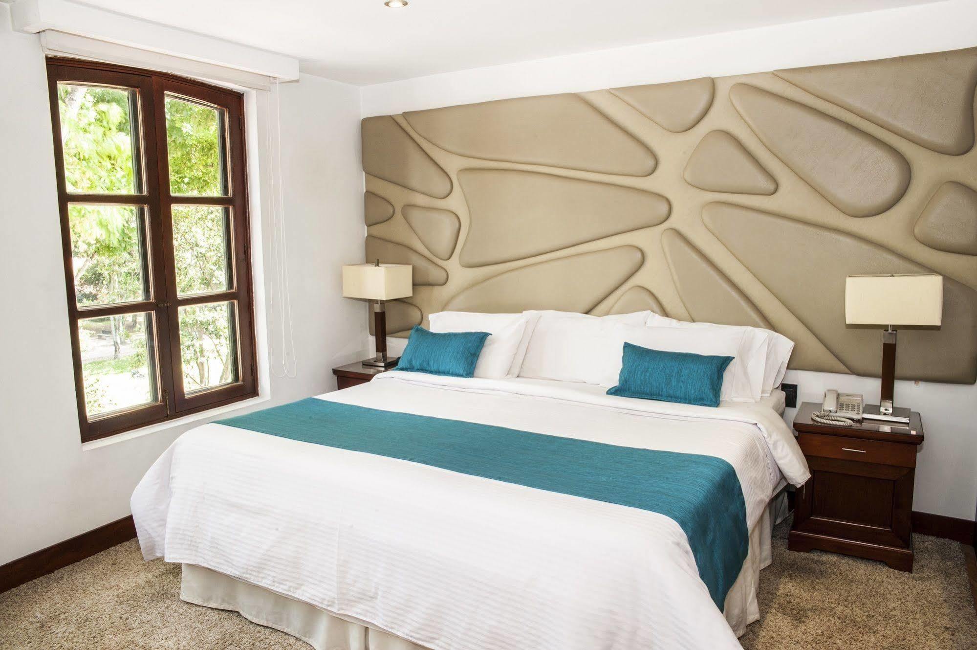 Hotel Virrey Park Богота Екстериор снимка